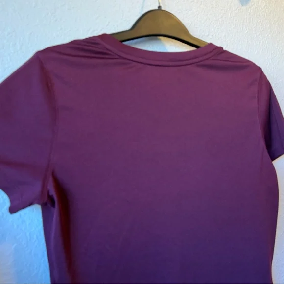 C9 by Champion Activewear Short-Sleeve V-Neck Shirt, Women's Medium, EUC - Picture 16 of 16